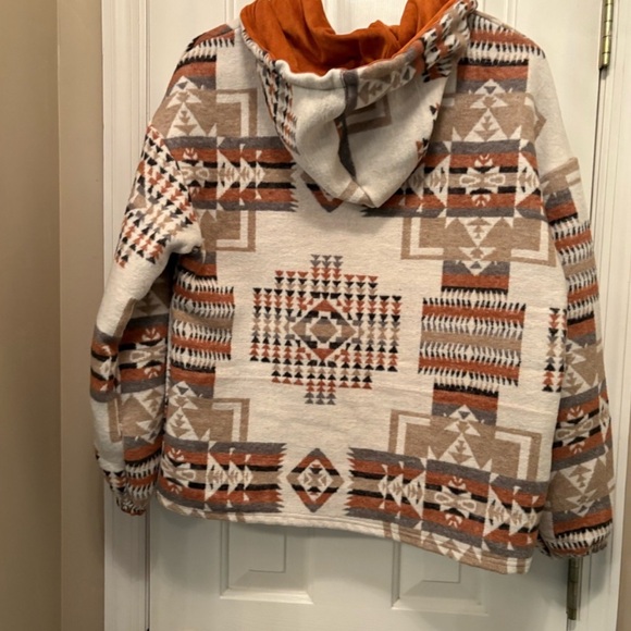 Western Aztec pullover - Picture 2 of 2